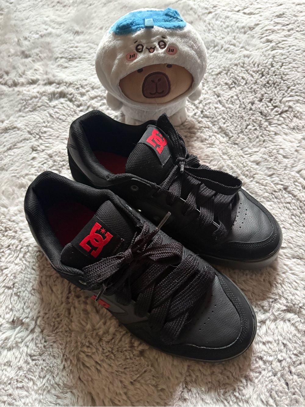 DC Men's Pure SE Size 12 Black Red Skate Shoes